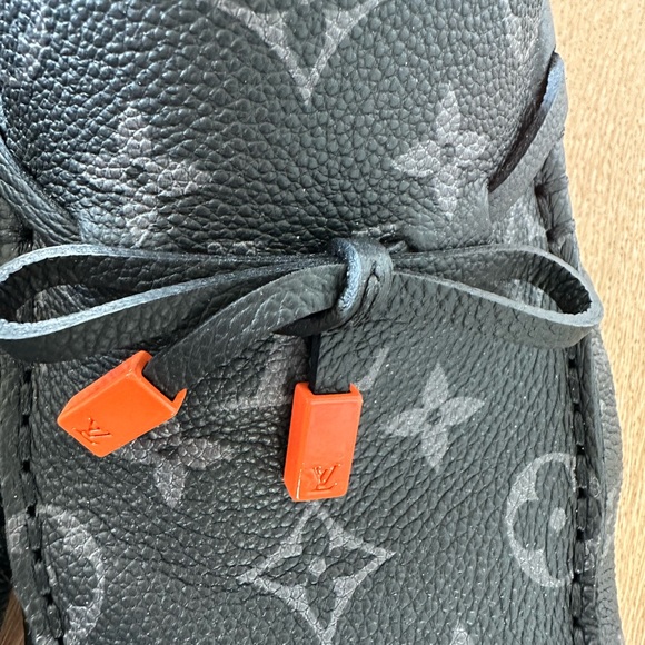 Louis Vuitton Driver Moccasins. Size 11. As new condition - Picture 6 of 6